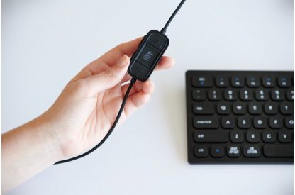 Kensington H2000 USB-C Over-Ear Headset - Image 2