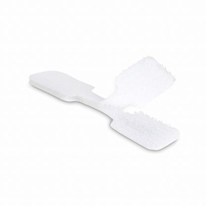 StarTech.com 3.5in (9cm) Cable Labels, 100 Pack, White, Hook-to-Hook Fastener Cable Tags, Write-On Cord Labels for Cable Managem - Image 2