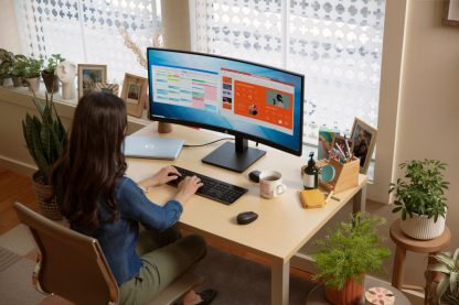 HP P34hc G4 WQHD USB-C Curved Monitor - Image 14