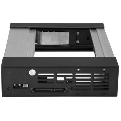 StarTech.com 5.25 to 3.5 Hard Drive Hot Swap Bay - For 3.5" SATA/SAS Drives - Trayless - Aluminum - Image 3