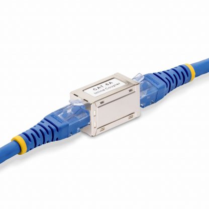 StarTech.com Shielded RJ45 Coupler, Inline Cat6a Coupler, Female to Female (F/F) T568B Pinout, Shielded Ethernet Cable Extension - Image 4