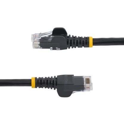 StarTech.com Cat5e Ethernet Patch Cable with Snagless RJ45 Connectors - 10 m, Black - Image 3