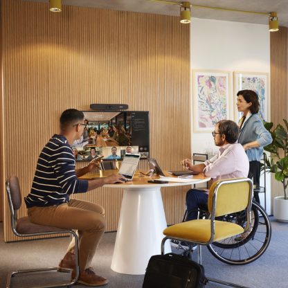 Poly Studio R30 USB Video Bar - Image 3