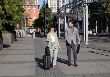 HP Renew Business 14.1 Laptop Bag - Image 11