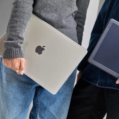 Incase Edge Hardshell Case with Makrolon® for 16-inch MacBook Pro (M1-M4, 2021-2024) - Image 9