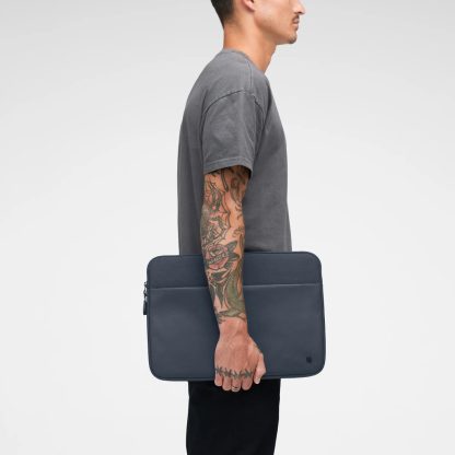 Incase A.R.C. Sleeve for With ReSpun 100% Recycled Polyester for 16-inch Laptop (M1-M4, 2021-2024) - Image 3
