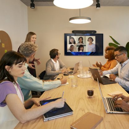 Poly Studio V52 USB Video Bar - Image 6