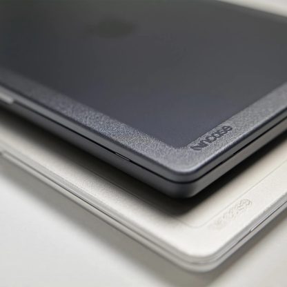 Incase Edge Hardshell Case with Makrolon® for 16-inch MacBook Pro (M1-M4, 2021-2024) - Image 5