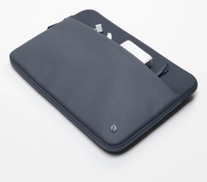Incase A.R.C. Sleeve for With ReSpun 100% Recycled Polyester for 16-inch Laptop (M1-M4, 2021-2024) - Image 2