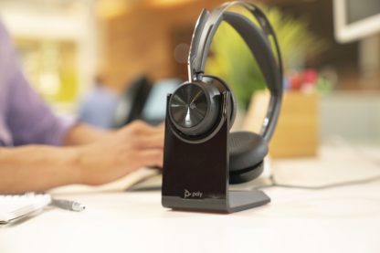 Poly Voyager Focus 2 Microsoft Teams Certified USB-C-C Headset +USB-C/A Adapter +Charging Stand - Image 10