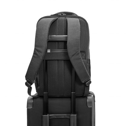 HP Renew Executive 16 Laptop Backpack - Image 3