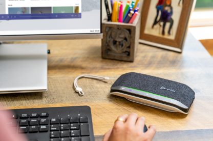 Poly Sync 20+M Speakerphone +USB-A to USB-C Cable +BT700 dongle +Pouch - Image 6