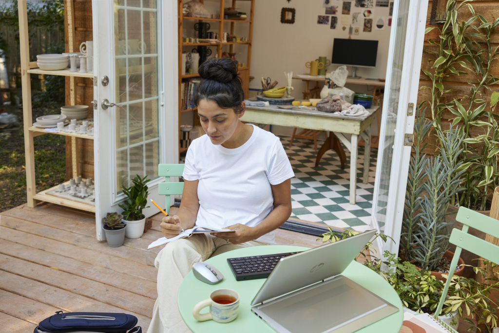 HP 350 Compact Multi-Device Bluetooth Keyboard - Image 17