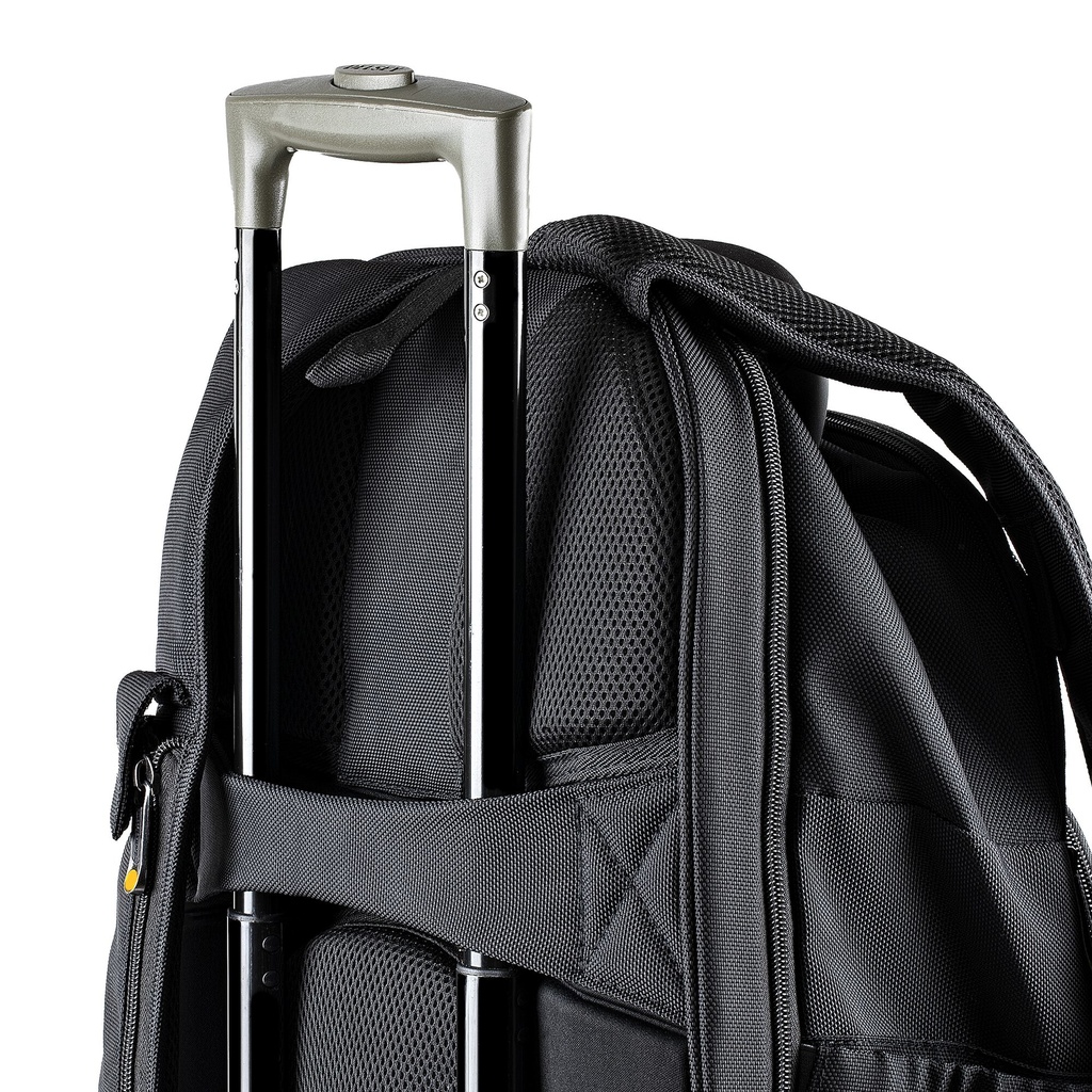 StarTech.com 15.6" Laptop Backpack with Removable Accessory Organizer Case - Professional IT Tech Backpack for Work/Travel/Comm - Image 18