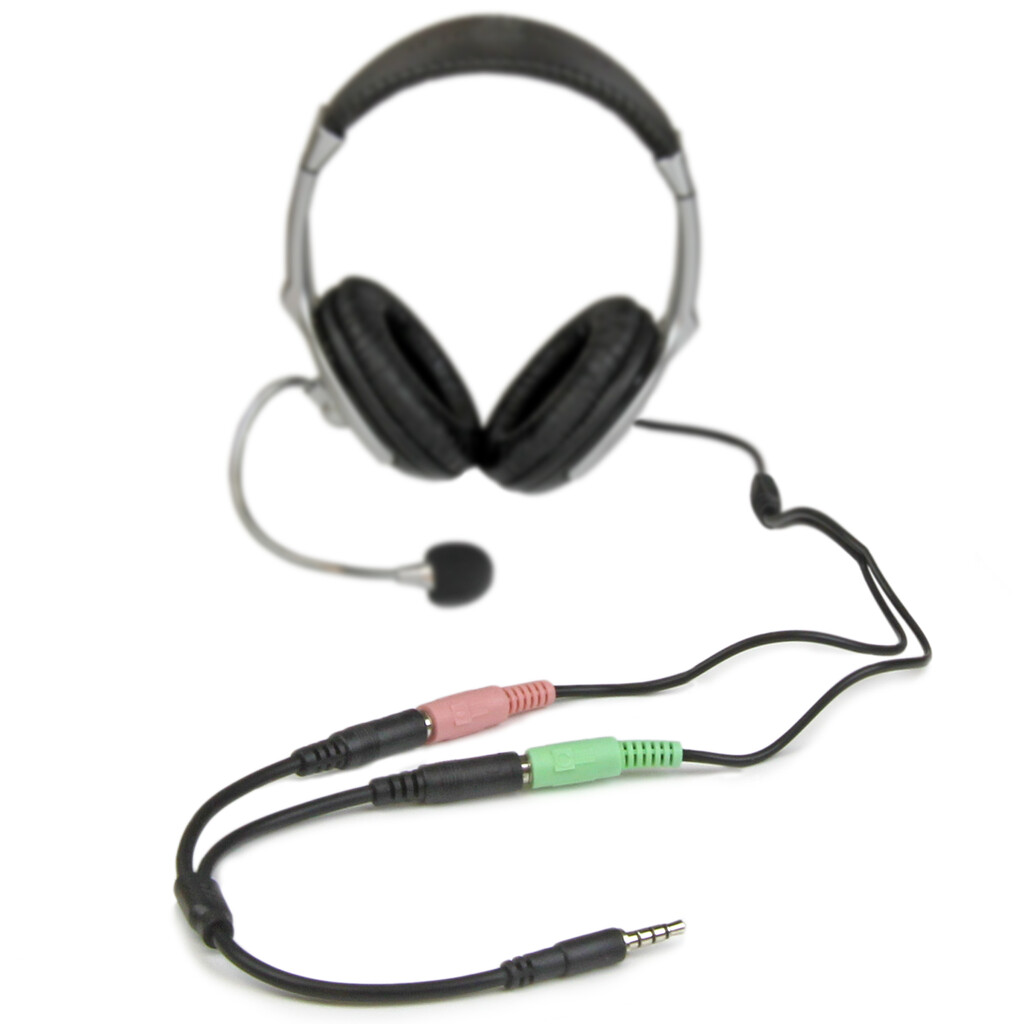 StarTech.com Headset adapter for headsets with separate headphone / microphone plugs - 3.5mm 4 position to 3 position and 2 pos - Image 3