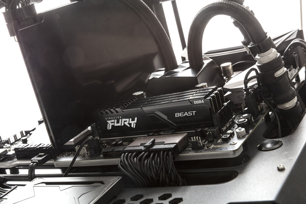 Kingston Technology FURY Beast 16GB 3200MT/s DDR4 CL16 DIMM (Kit of 2) Black - Image 13
